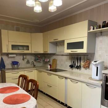 Продается 3-х комнатная квартира, 77 м²