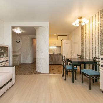 Продается 2-х комнатная квартира, 57,2 м²