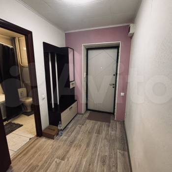 Сдается 1-комнатная квартира, 42 м²