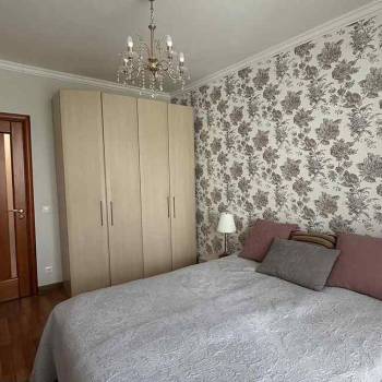 Сдается 1-комнатная квартира, 59 м²