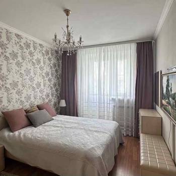 Сдается 1-комнатная квартира, 59 м²