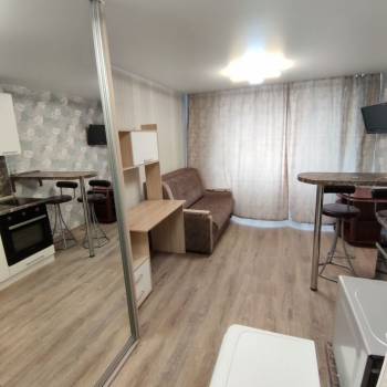 Продается 1-комнатная квартира, 18,4 м²