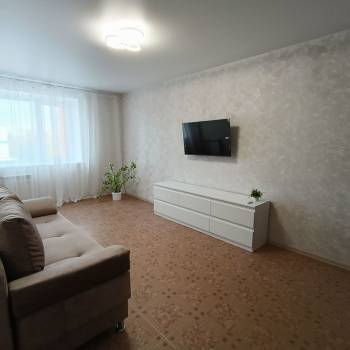 Сдается 1-комнатная квартира, 55 м²