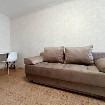 Сдается 1-комнатная квартира, 55 м²