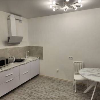 Сдается 1-комнатная квартира, 37 м²