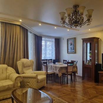 Продается 3-х комнатная квартира, 124 м²