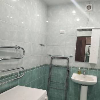 Сдается 2-х комнатная квартира, 76 м²