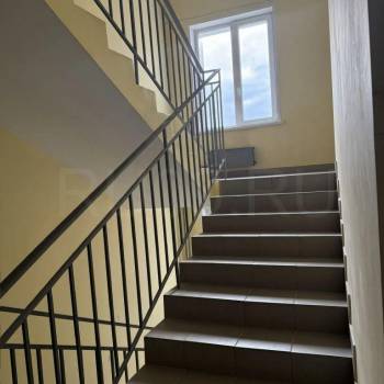 Продается 1-комнатная квартира, 54 м²