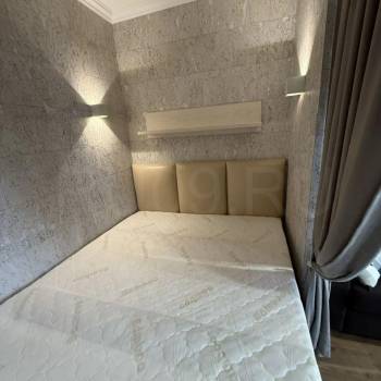 Продается 1-комнатная квартира, 54 м²