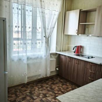 Сдается 1-комнатная квартира, 39 м²