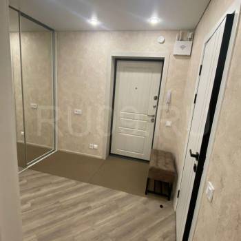 Сдается 1-комнатная квартира, 49 м²