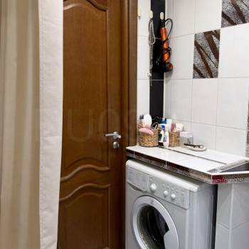 Продается 1-комнатная квартира, 42 м²