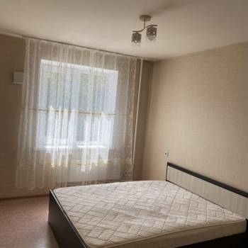 Сдается 2-х комнатная квартира, 65 м²