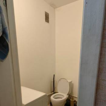 Продается 1-комнатная квартира, 42 м²