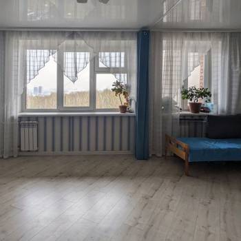 Продается Многокомнатная квартира, 100 м²