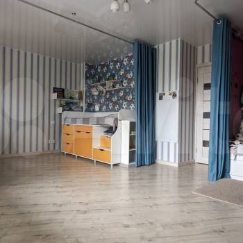 Продается Многокомнатная квартира, 100 м²