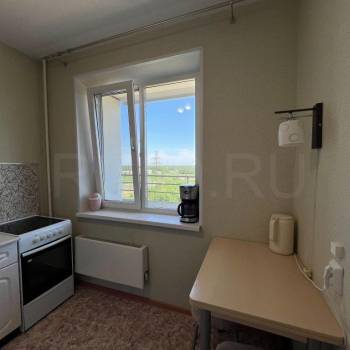 Продается 1-комнатная квартира, 32 м²