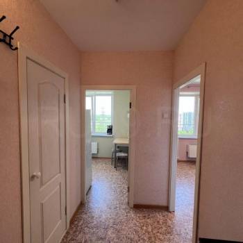 Продается 1-комнатная квартира, 32 м²