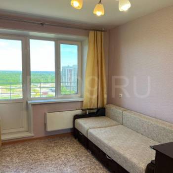 Продается 1-комнатная квартира, 32 м²