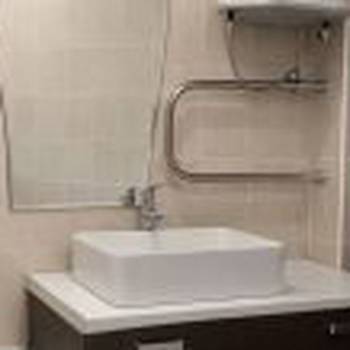 Продается 1-комнатная квартира, 103 м²