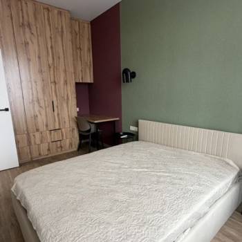 Сдается 1-комнатная квартира, 40 м²