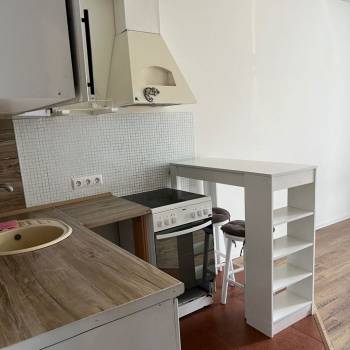 Сдается 1-комнатная квартира, 30 м²