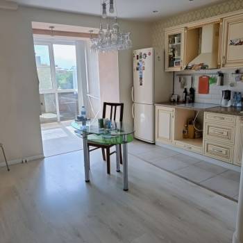 Продается 1-комнатная квартира, 45,7 м²
