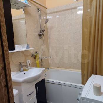 Сдается Многокомнатная квартира, 58,6 м²