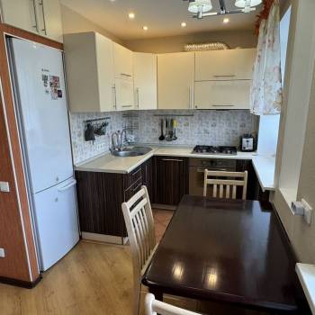 Сдается Многокомнатная квартира, 58 м²