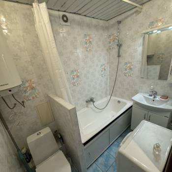 Сдается Многокомнатная квартира, 58 м²