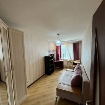 Сдается Многокомнатная квартира, 58 м²