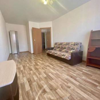 Продается 1-комнатная квартира, 37 м²