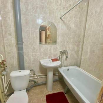 Продается 1-комнатная квартира, 37 м²