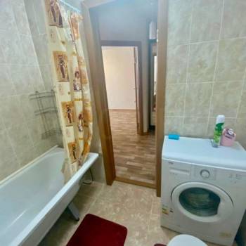 Продается 1-комнатная квартира, 37 м²