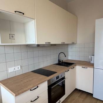 Сдается 1-комнатная квартира, 38,6 м²