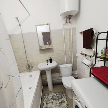 Сдается 1-комнатная квартира, 39 м²