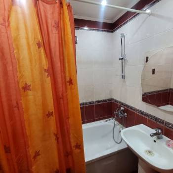 Сдается 2-х комнатная квартира, 55 м²