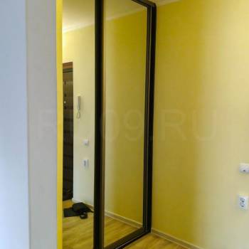 Продается 1-комнатная квартира, 42 м²