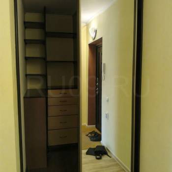 Продается 1-комнатная квартира, 42 м²