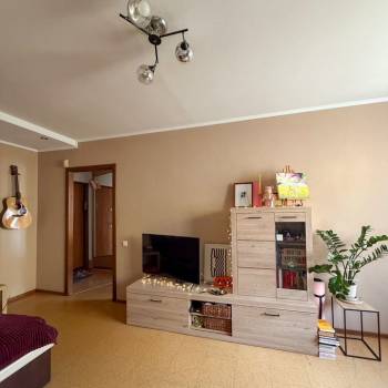 Продается 1-комнатная квартира, 38 м²
