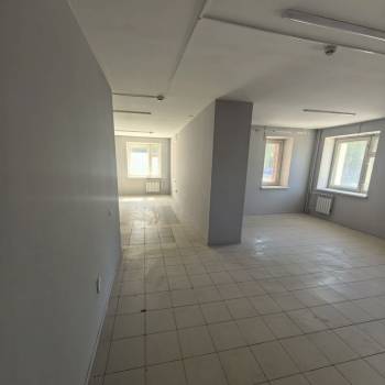 Сдается Нежилое помещение, 80 м²