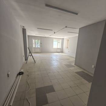 Сдается Нежилое помещение, 80 м²