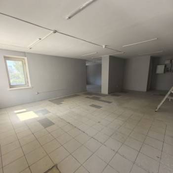 Сдается Нежилое помещение, 80 м²