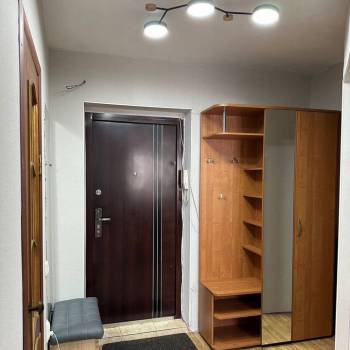 Сдается 1-комнатная квартира, 42 м²