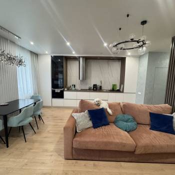 Продается Многокомнатная квартира, 110 м²