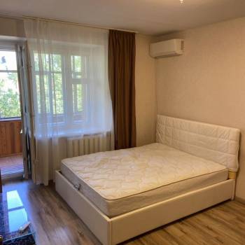 Сдается 1-комнатная квартира, 45 м²