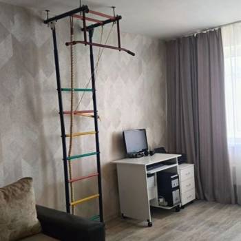 Продается 1-комнатная квартира, 72,8 м²