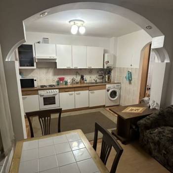 Сдается 2-х комнатная квартира, 60 м²