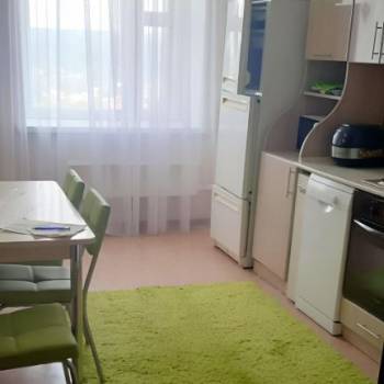 Сдается 2-х комнатная квартира, 68 м²