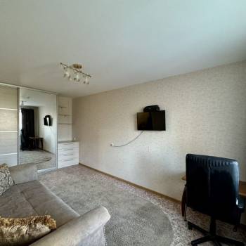 Продается 1-комнатная квартира, 39 м²